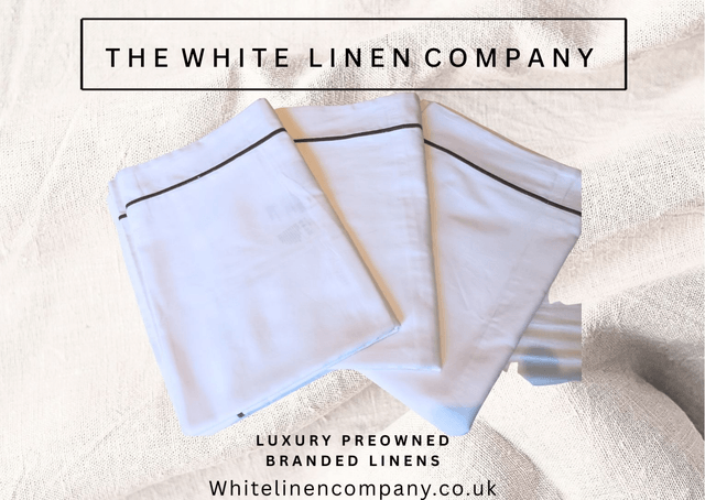 Soak & Sleep Oxford Navy Trim Pillowcases